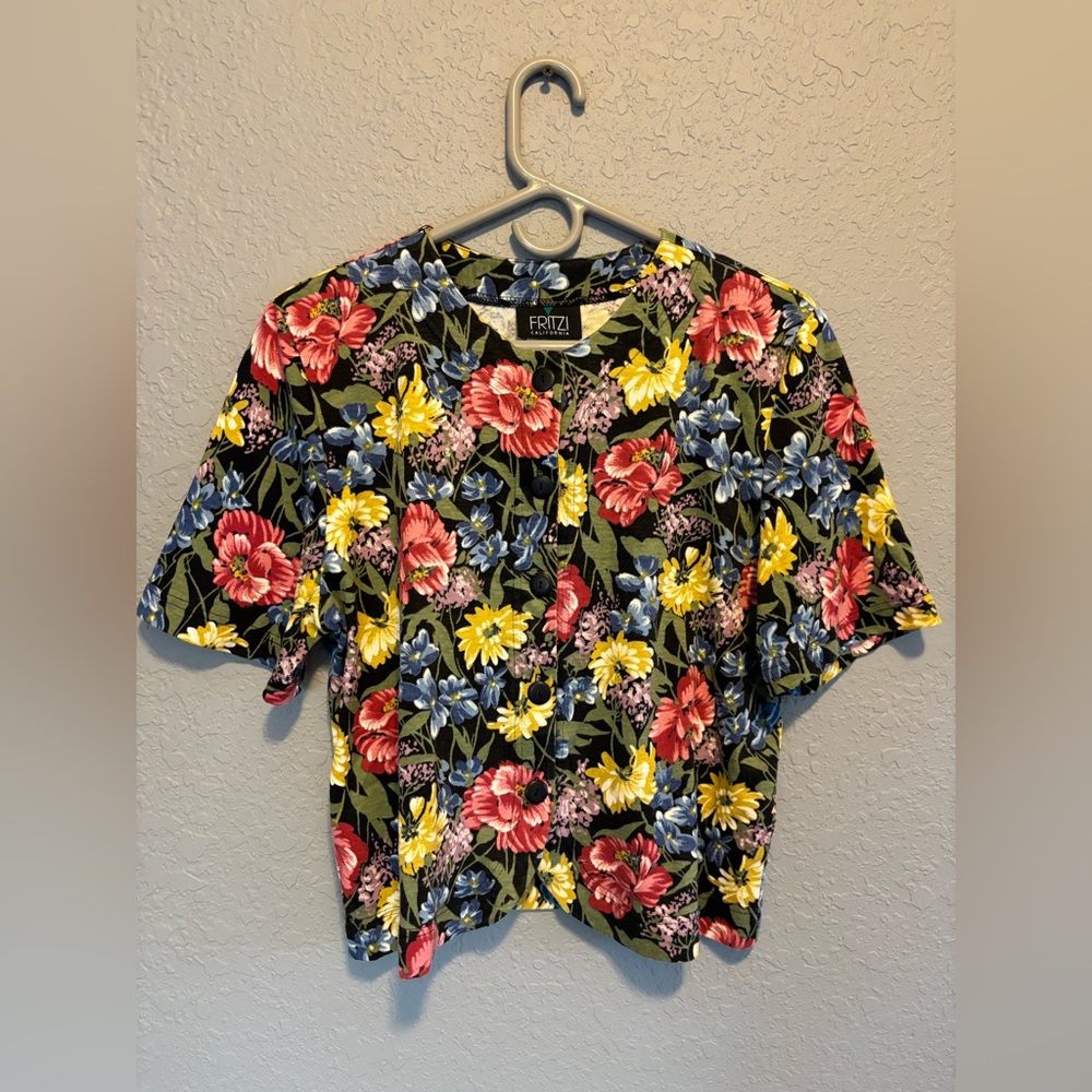 Fritzi California vintage floral button up top - medium
